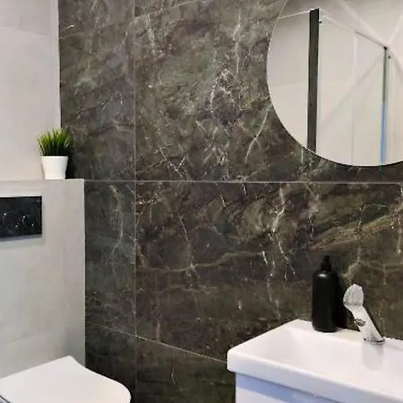 Aurora בית הארחה