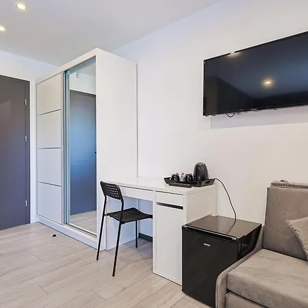 בית הארחה Aurora