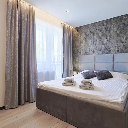 Aurora בית הארחה