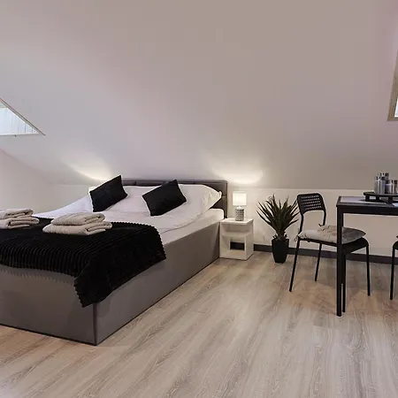 Aurora Affittacamere 3*